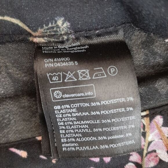 H&M Cigarette Straight Slim Floral Crop Trousers Black Sz 6 - Picture 10 of 10
